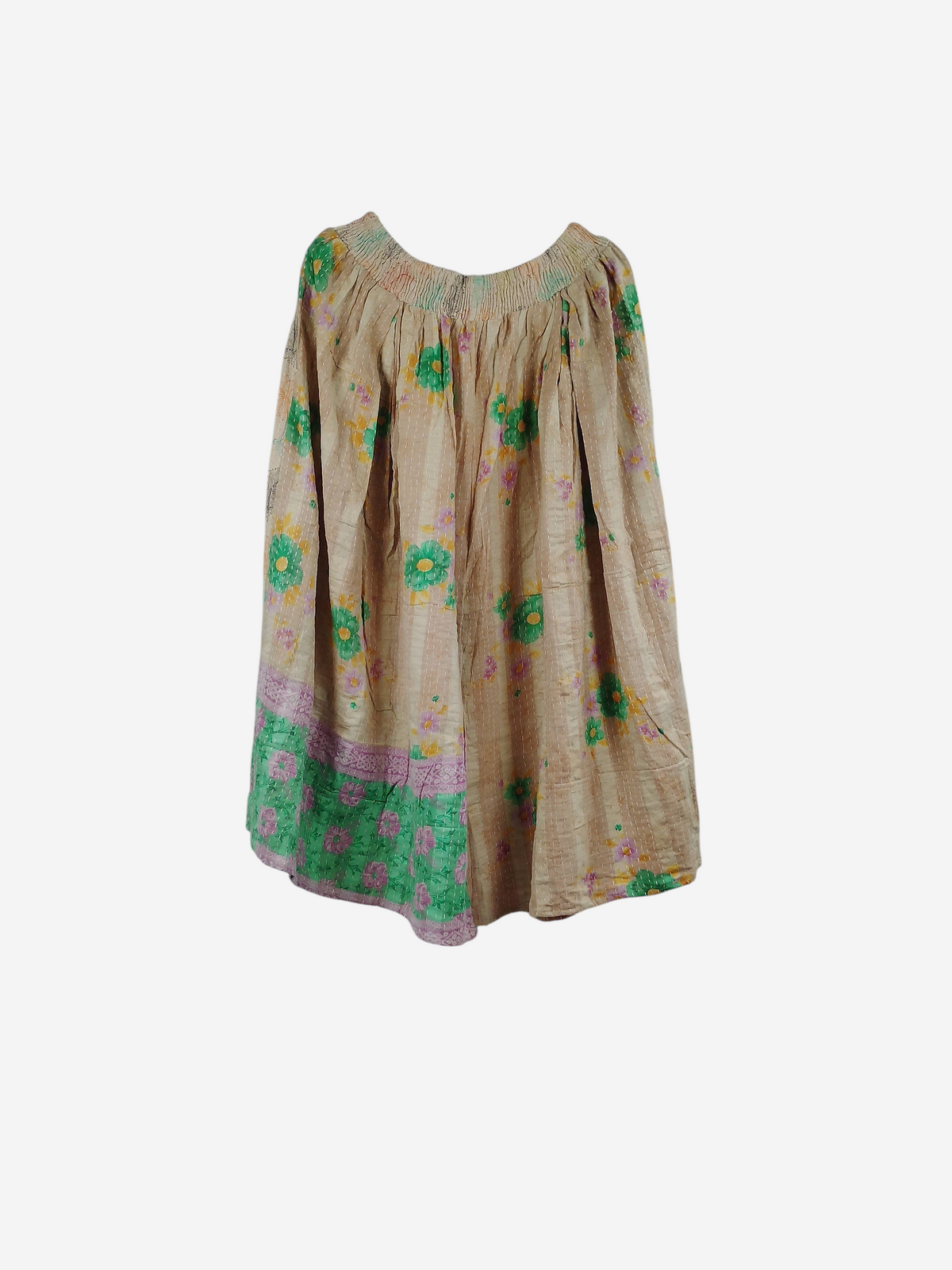 She Lives Beauty Pachuco Kantha capri pants in vintage cotton with floral patterns and pleated flowy silhouette