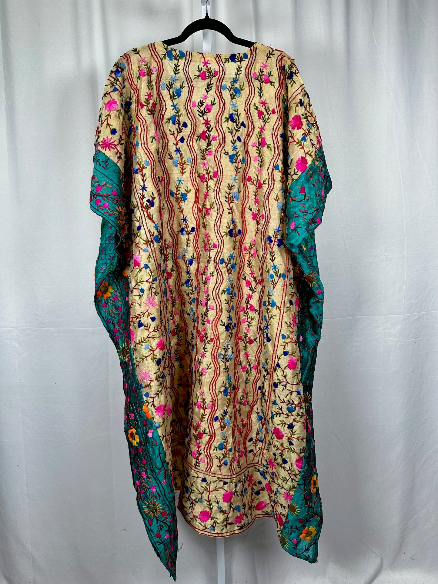 Indira Phulkari Kaftan 1000-01