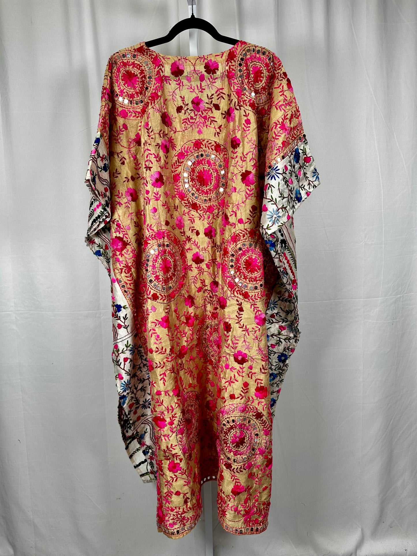 Indira Phulkari Kaftan 1000-03
