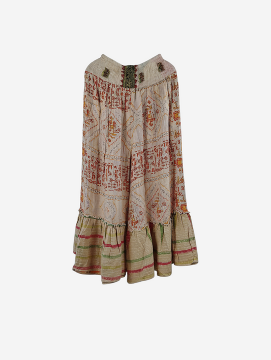 She Lives Beauty Anything for Selenas pants in vintage kantha cotton with a flowing silhouette and ruffled hem.