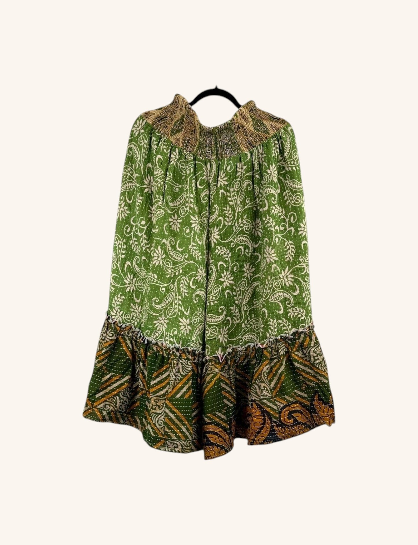 She Lives Beauty Anything for Selenas Bloomers in green vintage kantha cotton with a ruffled hem and elastic waist.