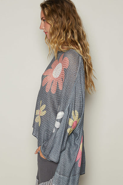 Charcoal 3/4 Relaxed Sleeve Flower Top