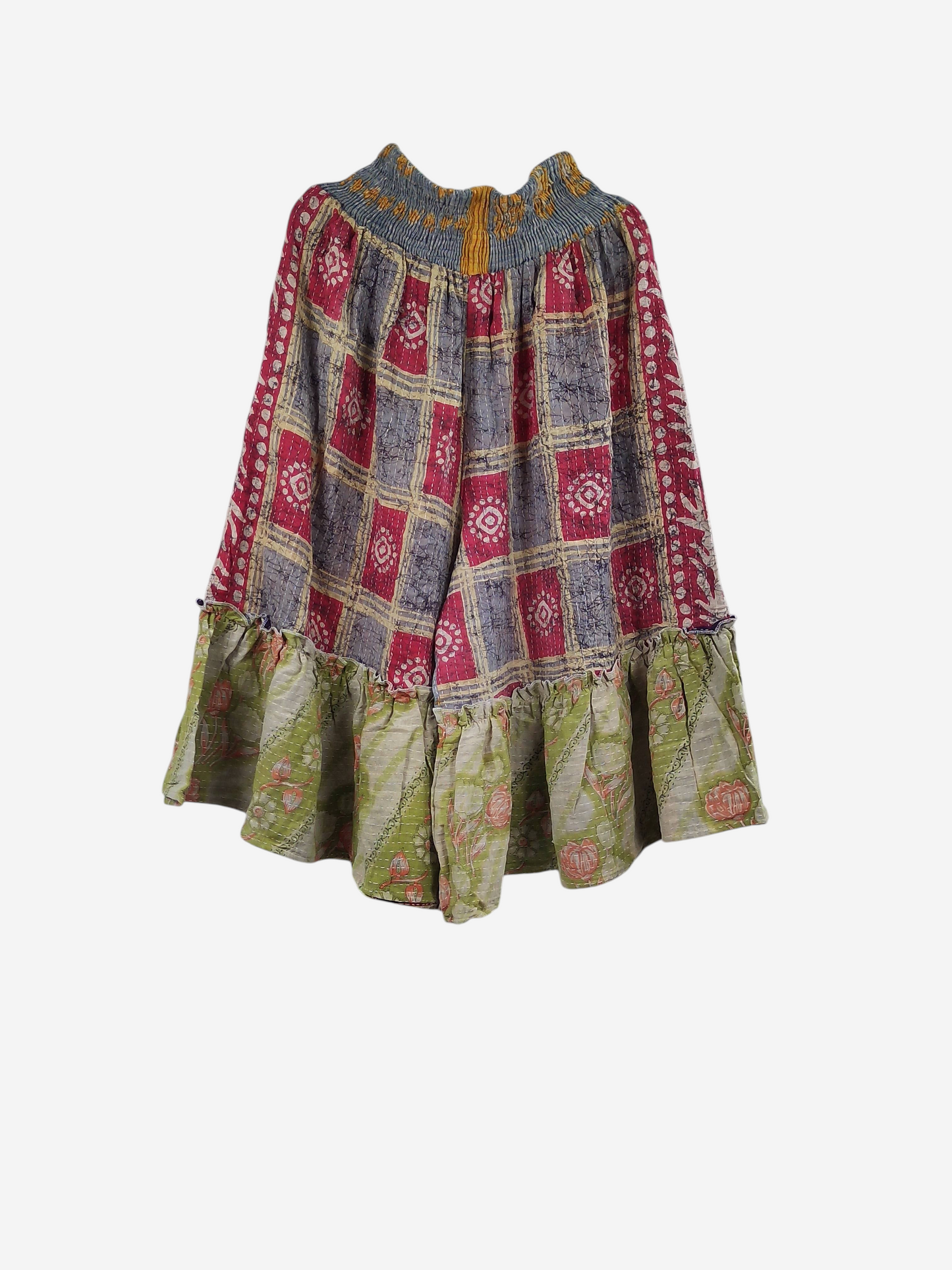 She Lives Beauty Anything for Selenas bloomers in vintage kantha cotton with a ruffled hem and elastic waistband