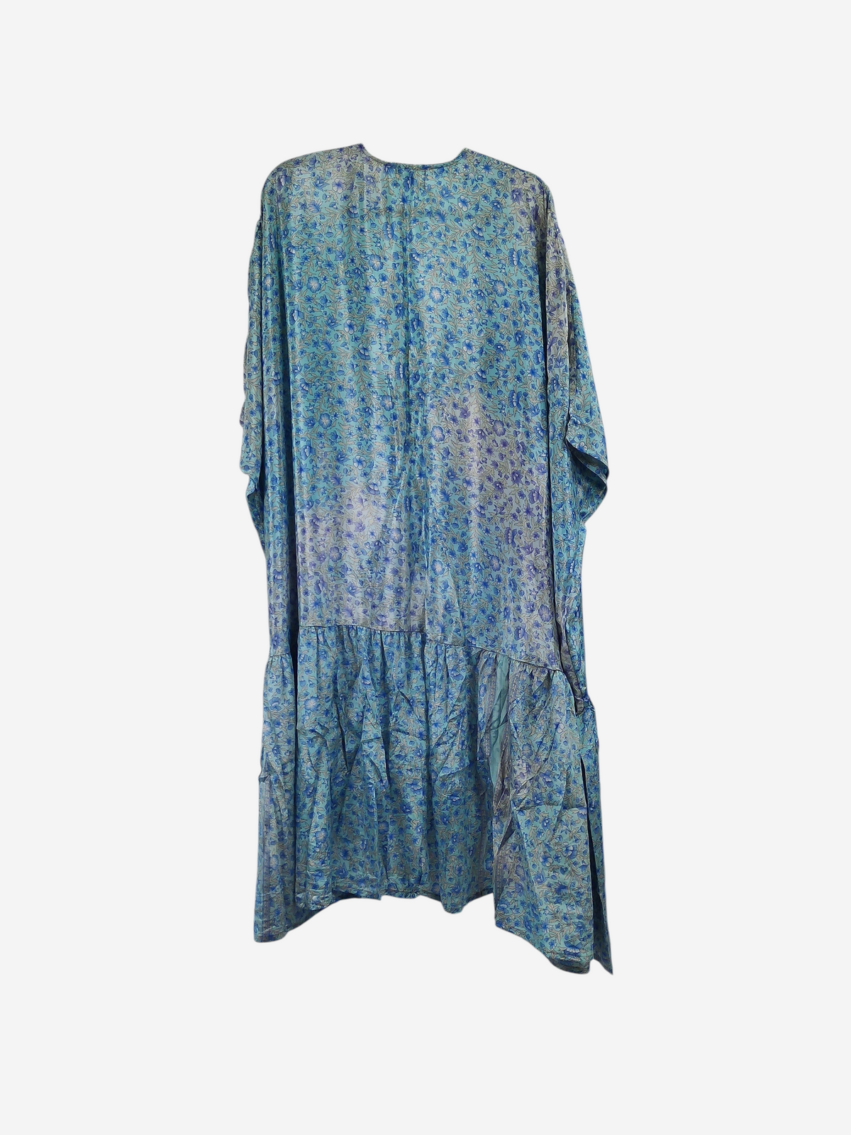 She Lives Beauty Winds of the Ancestors kimono in blue floral vintage rasgulla silk with a relaxed flowing fit