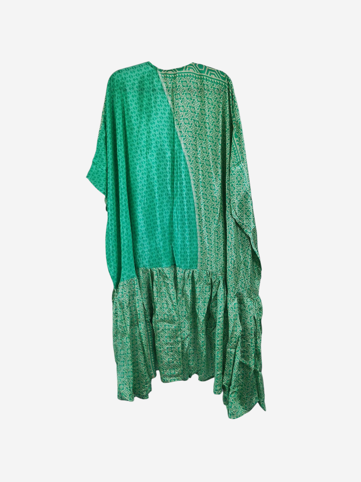 She Lives Beauty Winds of the Ancestors kimono in green vintage Rasgulla silk with a flowing, relaxed silhouette.