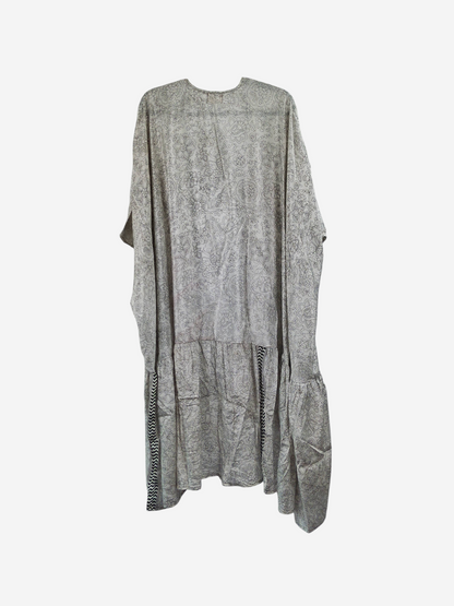 She Lives Beauty Winds of the Ancestors kimono in a lightweight vintage Rasgulla silk blend with a floral pattern