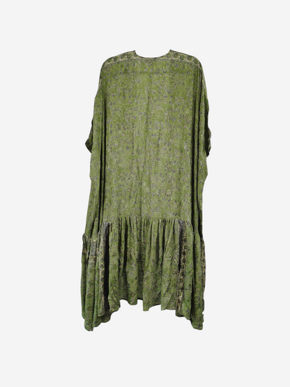 She Lives Beauty Winds of the Ancestors kimono in green vintage Rasgulla silk with a relaxed flowing silhouette.
