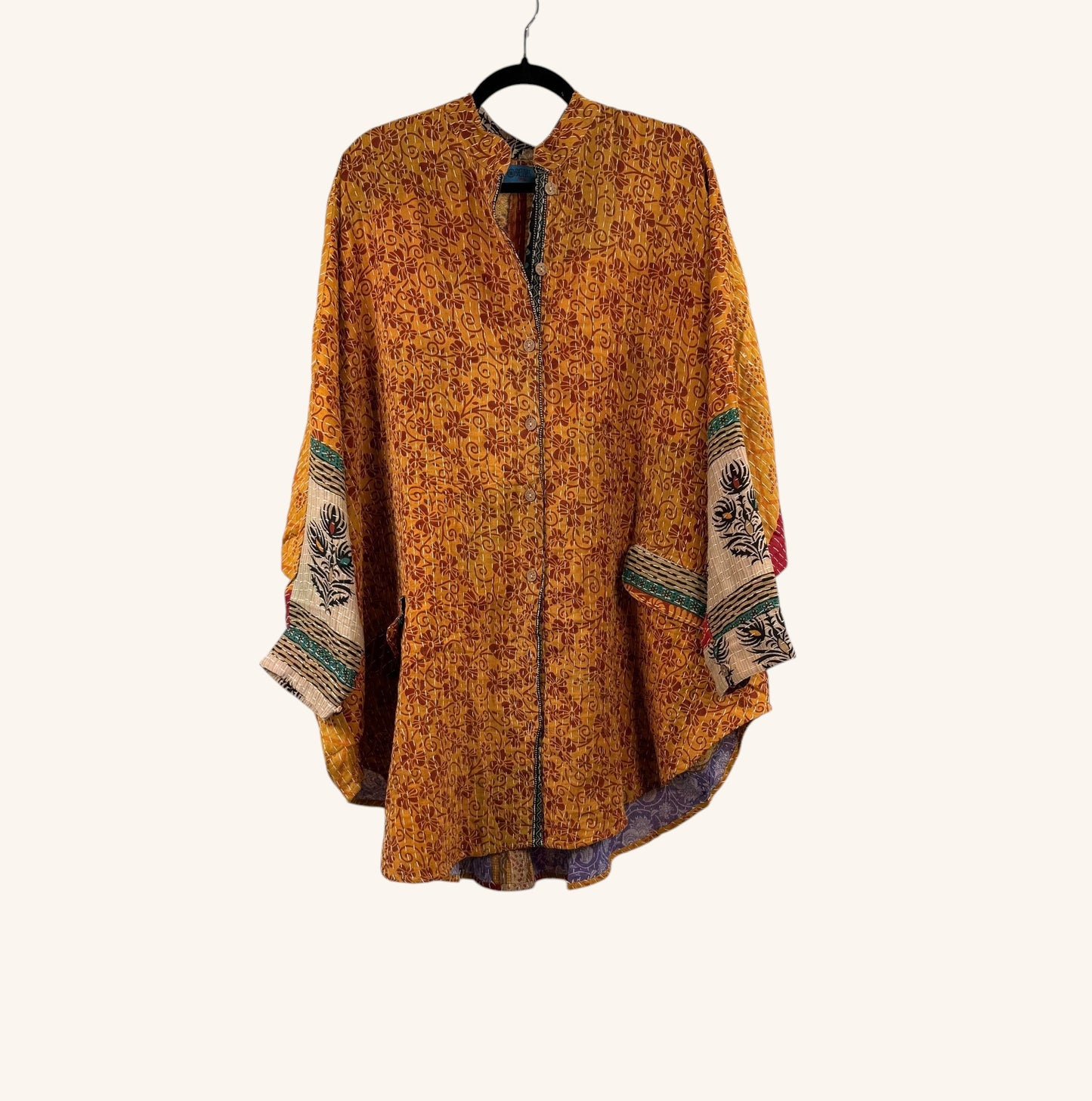 The Earthen Path Kantha Top 1000-02