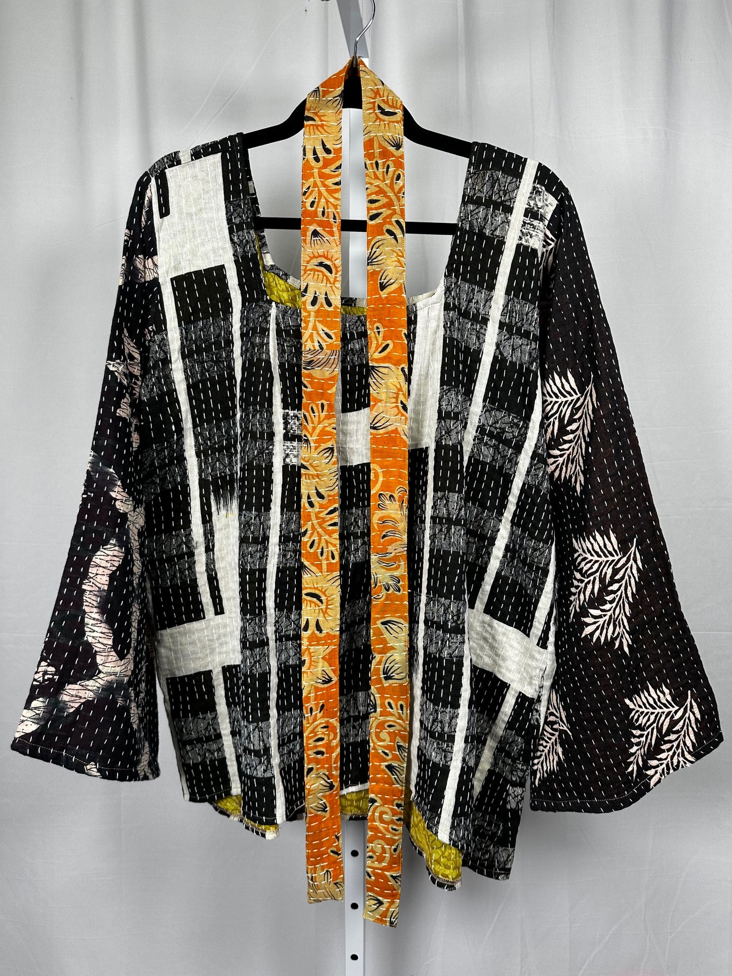 Bonita Nora Flared Sleeve Top 1000-04