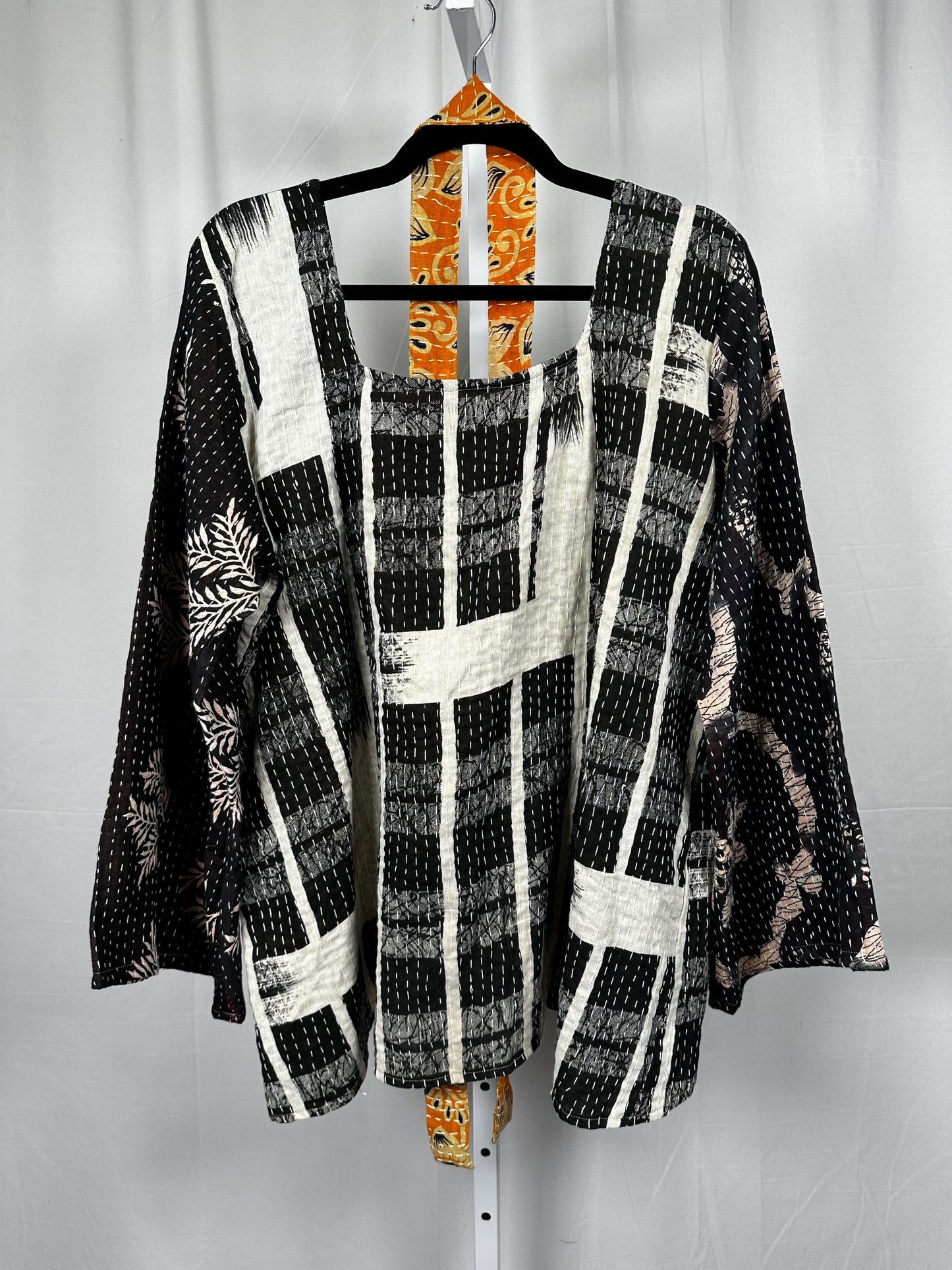 Bonita Nora Flared Sleeve Top 1000-04