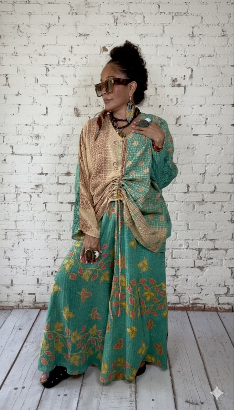 Oversized Sunrise Hana Butterfly Top