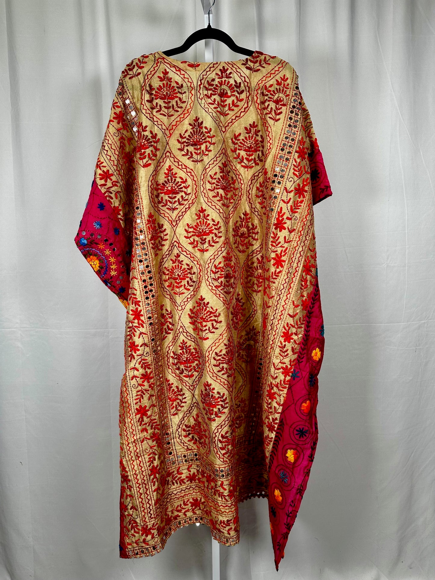 Indira Phulkari Kaftan 1000-05