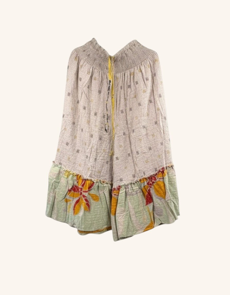 She Lives Beauty Anything for Selenas bloomers in vintage kantha cotton with a ruffled hem and elastic waistband.