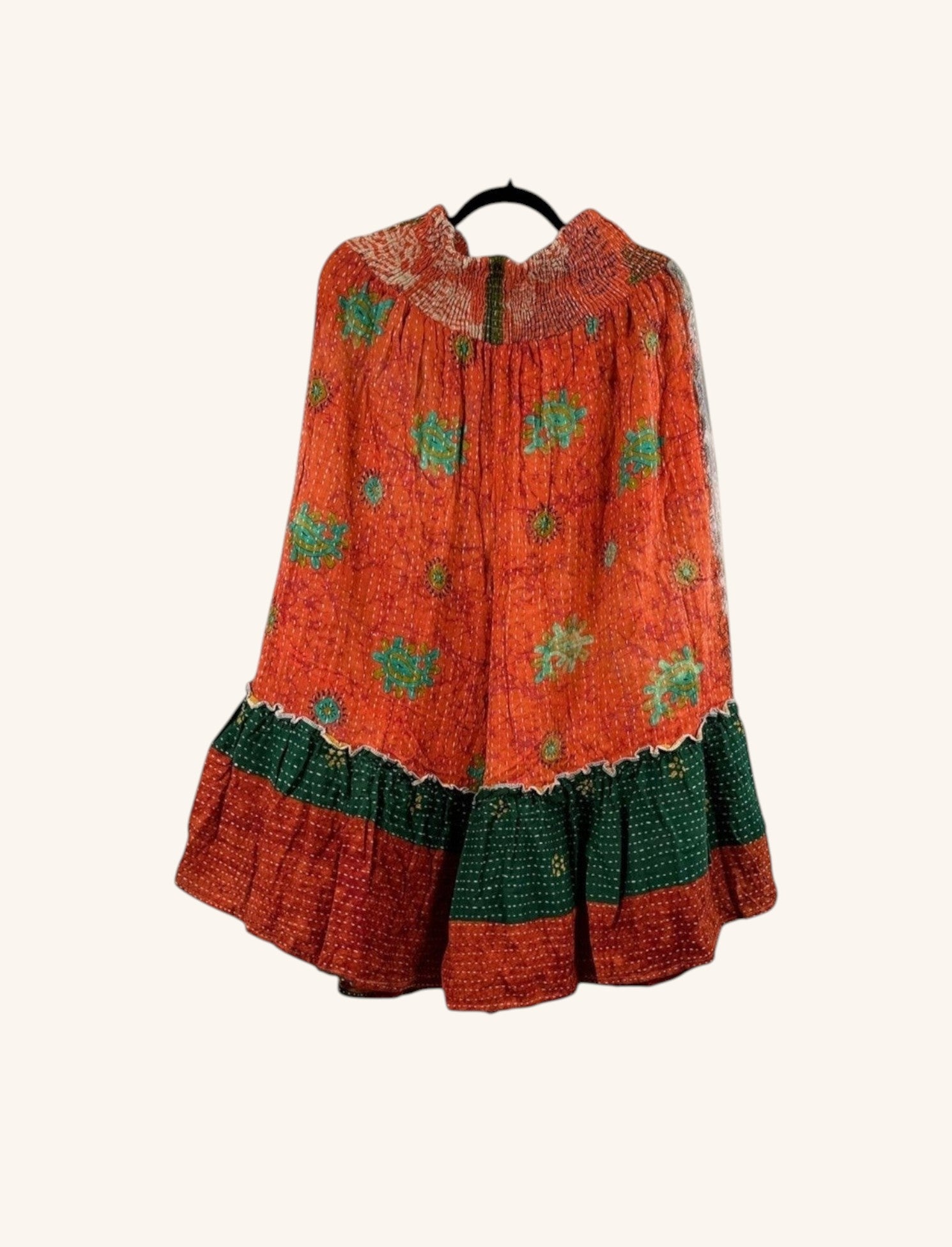 She Lives Beauty Anything for Selenas bloomers in orange and green vintage kantha cotton with a ruffled hem.