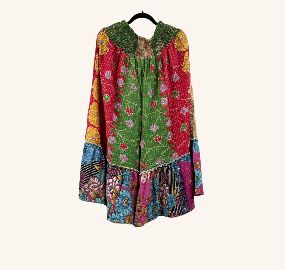 She Lives Beauty Anything for Selenas bloomers in colorful vintage Kantha cotton with a ruffled hem and elastic waist.