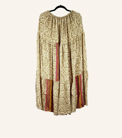 She Lives Beauty Prairie Soul maxi skirt in beige vintage Rasgulla silk with kantha stitching and pink accents.