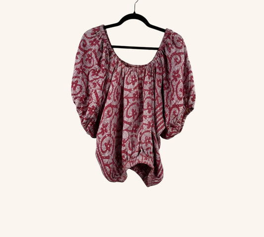 She Lives Beauty Wildflower Bloom Kantha top in red and white vintage cotton with short bubble sleeves.