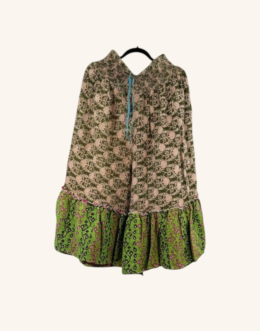 She Lives Beauty Anything for Selenas Bloomers in vintage cotton with green floral print and ruffled hem