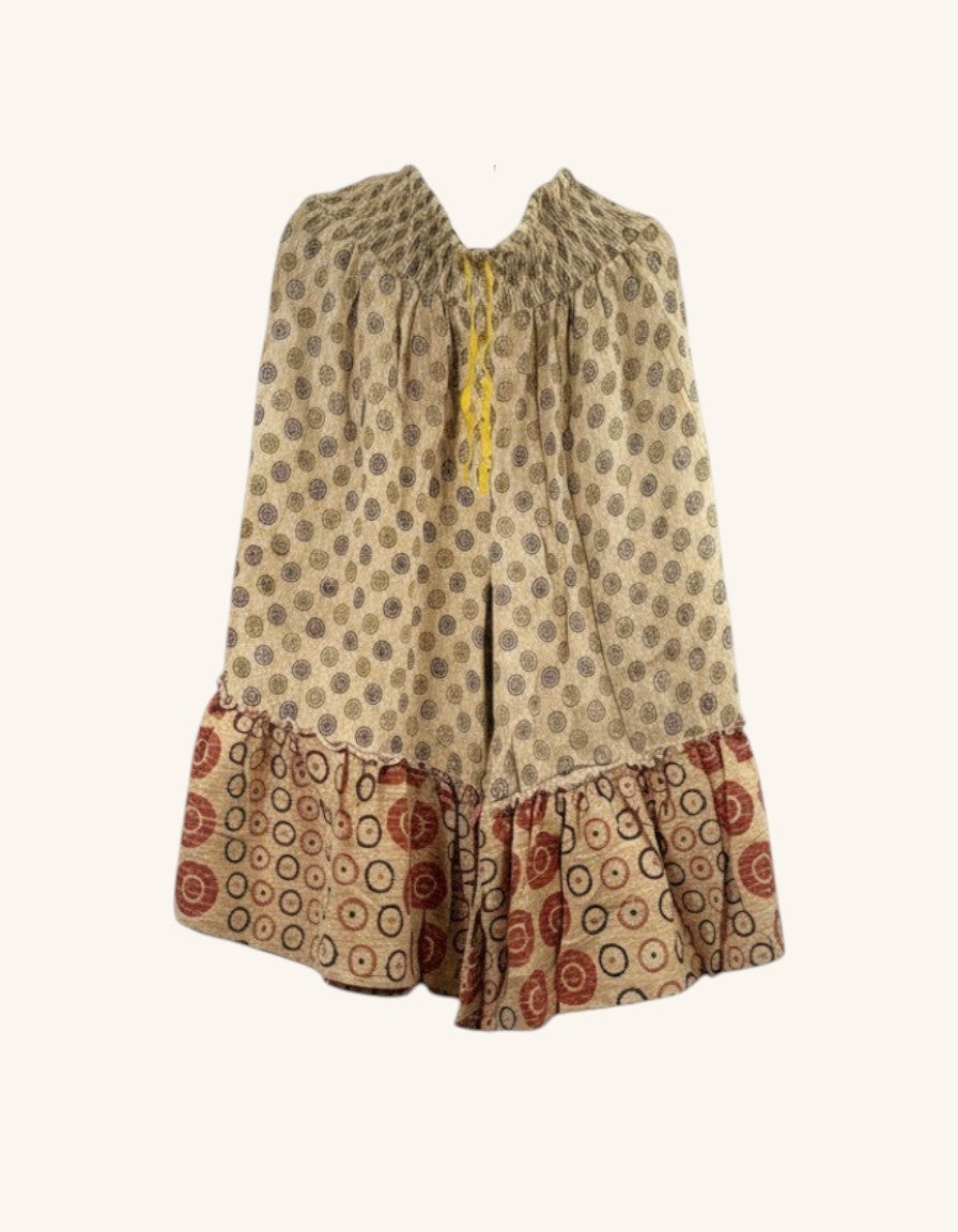She Lives Beauty Anything for Selenas bloomers in vintage kantha cotton with a beige circle print and ruffled hem.