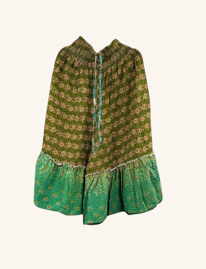 She Lives Beauty Anything for Selenas Bloomers in green vintage kantha cotton with a ruffled hem and elastic waist.